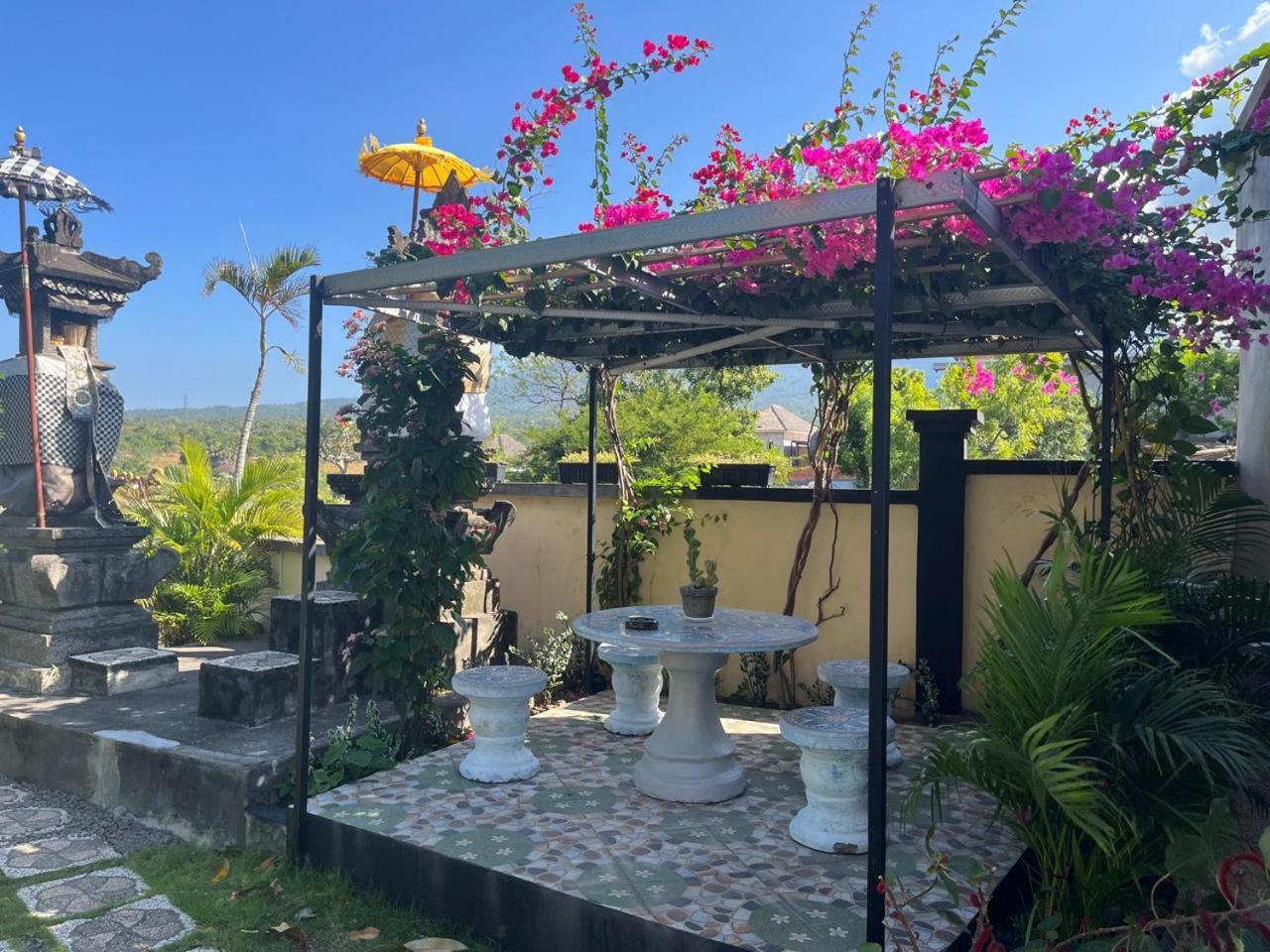 Villa Omah Semar Tulamben Extérieur photo
