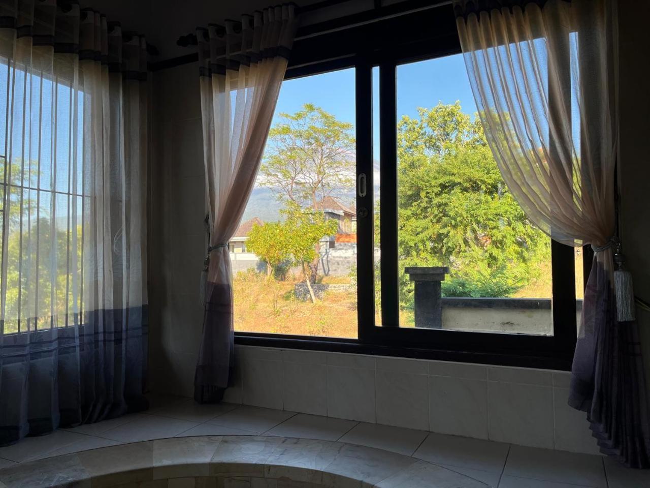 Villa Omah Semar Tulamben Extérieur photo